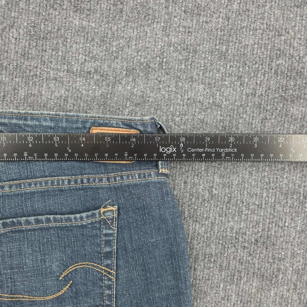 Levis Signatrure Jeans Womens 12M Blue Low Rise Bootcut Stretch Denim